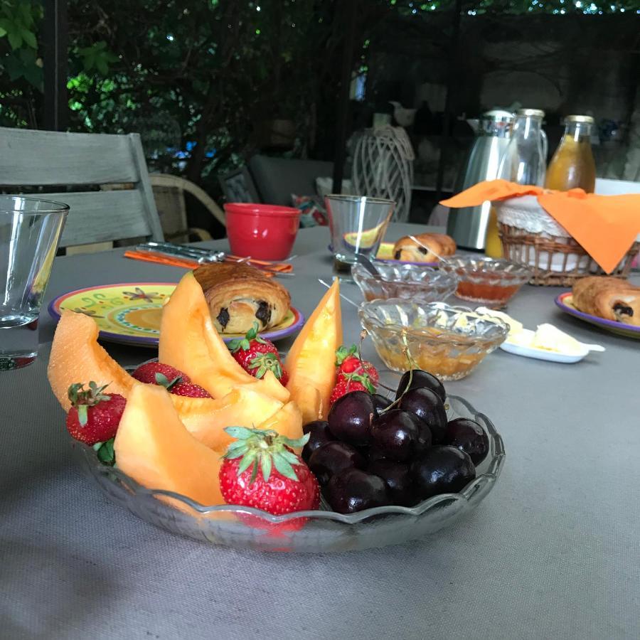 Chambres D'Hotes Et Gites Le Mas Mellou Orange  Luaran gambar