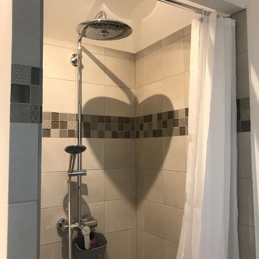 Chambres D'Hotes Et Gites Le Mas Mellou Orange  Luaran gambar